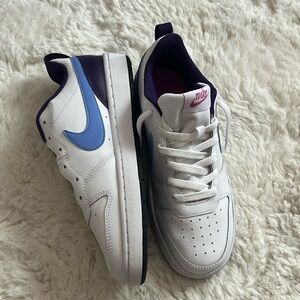 Nike Court Borough Low 2